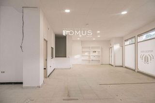 Local comercial en alquiler en Centre en Roses