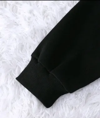 Sudadera Stranger Things Negra Roja