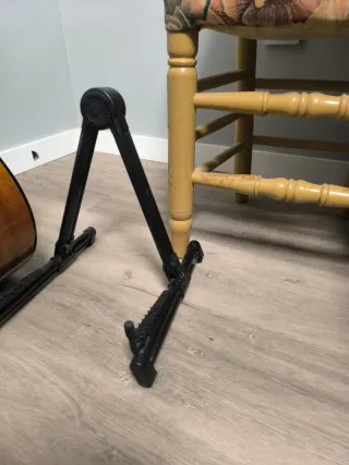 Guitarra Española Electrificada Zurdos y accesorio