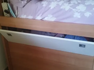 Cama con cajones y armario