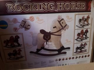 Caballito balancín nuevo