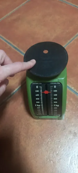 Báscula de cocina antigua hasta 2 kg