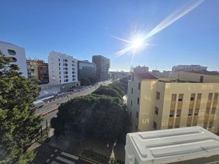 Piso en alquiler en Parque Ayala - Jardín de la Abadía - Huelín en Málaga