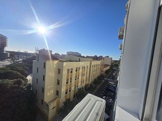 Piso en alquiler en Parque Ayala - Jardín de la Abadía - Huelín en Málaga
