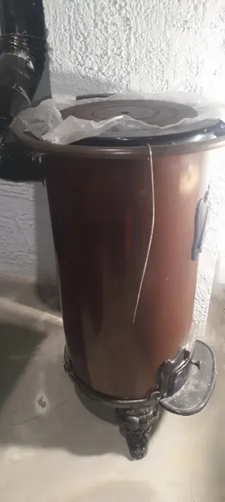 Estufa de leña, precio negociable