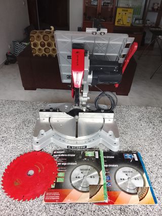 Sierra Ingletadora con mesa superior disco 254mm