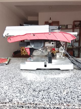 Sierra Ingletadora con mesa superior disco 254mm
