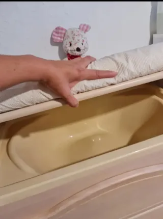 Cambiador bebé con bañera