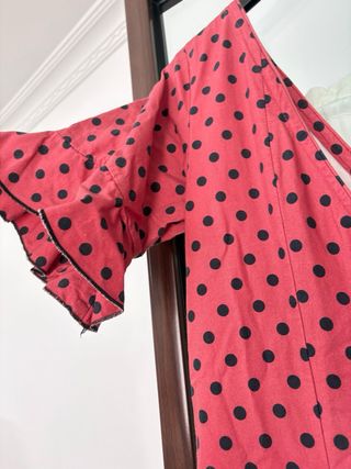 Traje de Flamenca Coral Lunares Negros