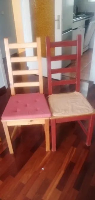 Sillas de madera natural