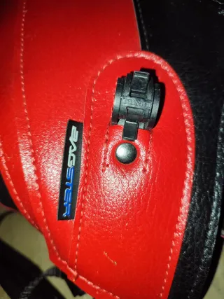 Funda depósito Ducati Monster roja y negra