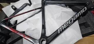 Kit Cuadro Megamo Silk 2025 Gravel TALLA S