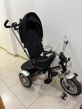 Bici/moto para niño con luces y música.