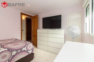 Casa adosada en venta en Los Cármenes en Madrid