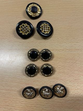 Botones Fantasía Negros y Dorados