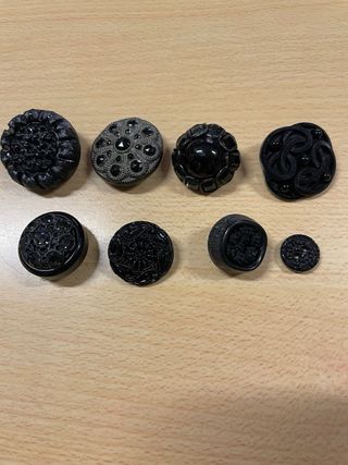 Botones Fantasía Negros y Dorados