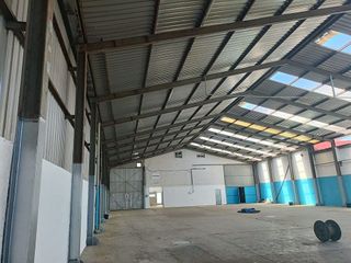 Nave industrial en alquiler en Salgueira - O Castaño en Vigo