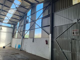 Nave industrial en alquiler en Salgueira - O Castaño en Vigo
