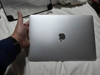 MacBook Air M1 Chip Plata