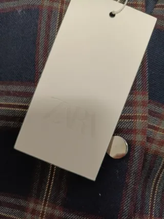 Chaqueta de cuadros azul y marrón granate