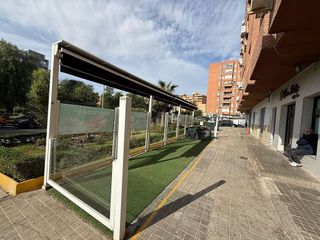 Local comercial en venta en San Luis en Almería