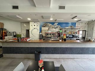 Local comercial en venta en San Luis en Almería