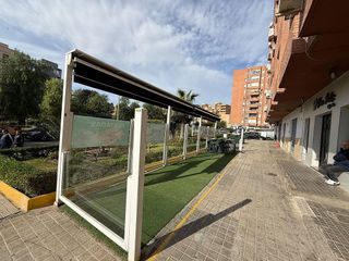 Local comercial en venta en San Luis en Almería