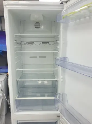 Nevera Beko 2m x 60cm con garantía