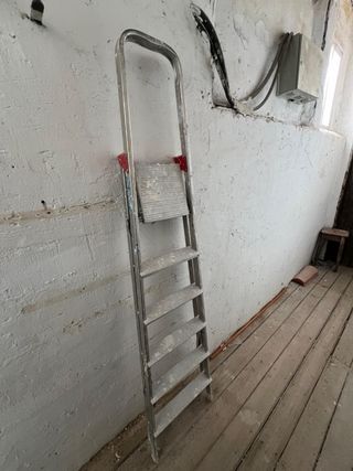 Escalera aluminio plegable