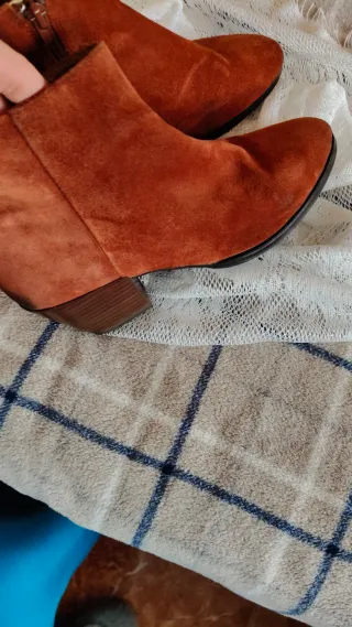 Botas de mujer Bimba y Lola Talla 38 .
