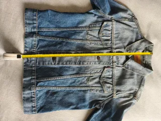 Cazadora Levi's tejana Talla L (equivale a M)