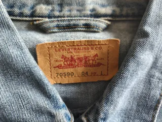 Cazadora Levi's tejana Talla L (equivale a M)