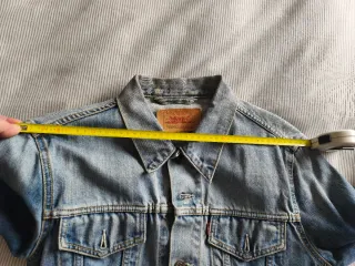 Cazadora Levi's tejana Talla L (equivale a M)