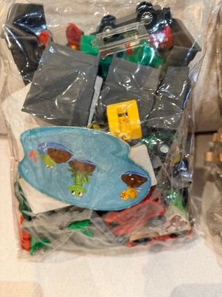 Tren de madera y coches para niños