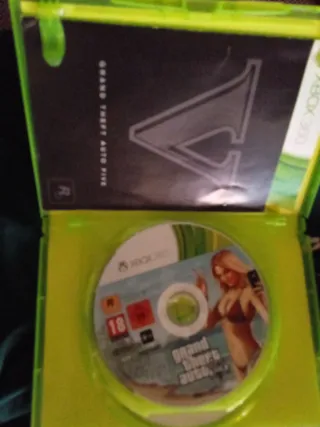 Grand Theft Auto V y IV Xbox 360