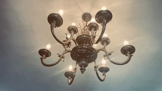 Lámpara de techo de bronce estilo clásico