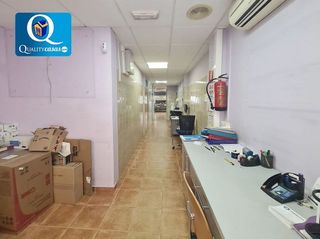 Local comercial en venta en Carolinas Bajas en Alicante