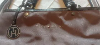 Bolso Tommy Hilfiger Marrón y Dorado
