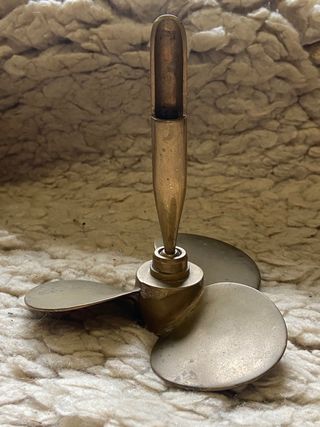 Portaplumas náutico latón años 50