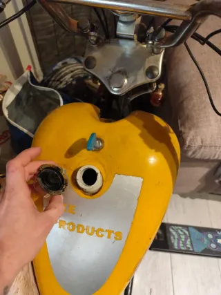 Mini moto chopper amarilla