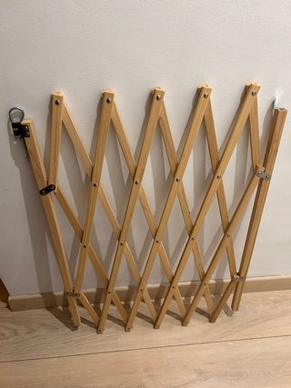 Valla extensible de madera