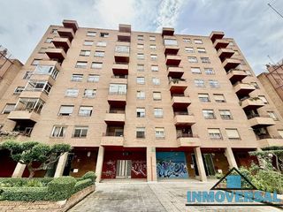 Local comercial en venta en Parque de los Cineastas en Zaragoza