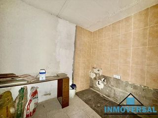 Local comercial en venta en Parque de los Cineastas en Zaragoza