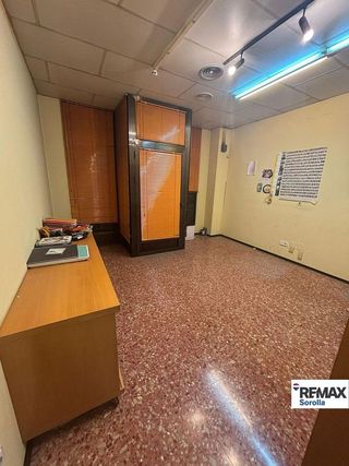 Local comercial en venta en Poble Nou en Torrent