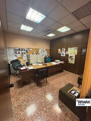 Local comercial en venta en Poble Nou en Torrent