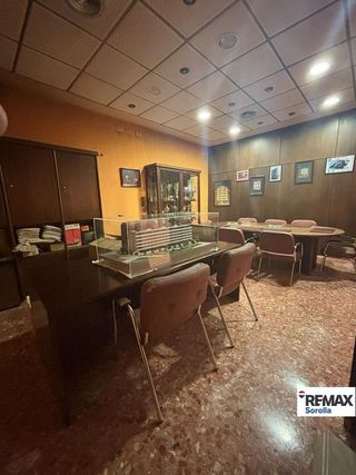 Local comercial en venta en Poble Nou en Torrent