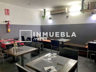Local comercial en venta en El Camp de l'Arpa del Clot en Barcelona