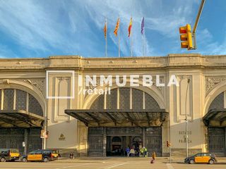 Local comercial en venta en El Camp de l'Arpa del Clot en Barcelona