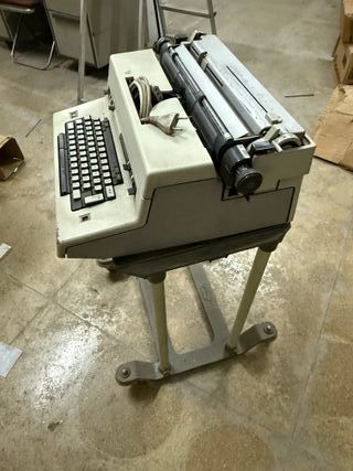 Máquina de escribir Olivetti Ivrea Vintage
