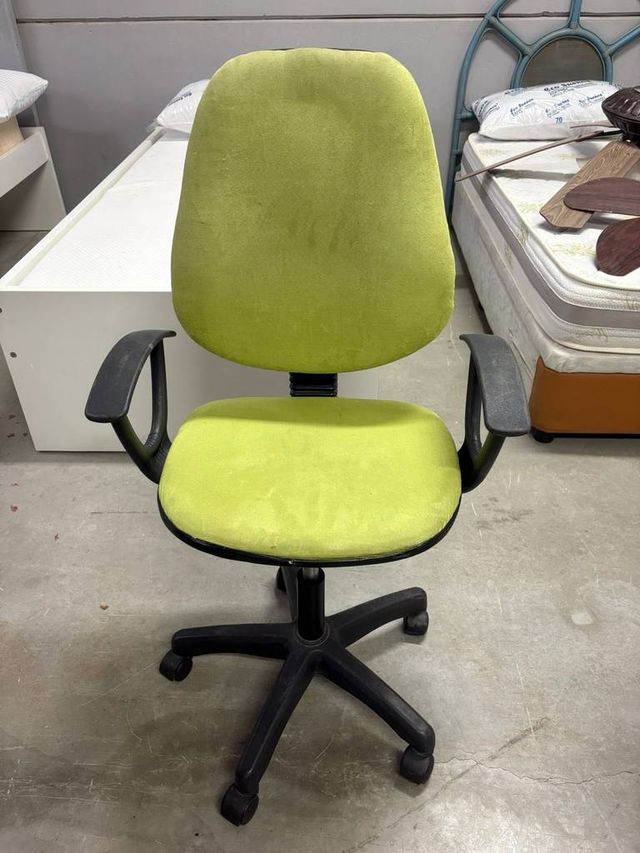 SILLA DE ESCRITORIO